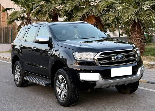 https://images10.gaadi.com/usedcar_image/4509613/original/processed_76e17f570bfce9e88b769f50d91da539.jpeg?imwidth=6400
