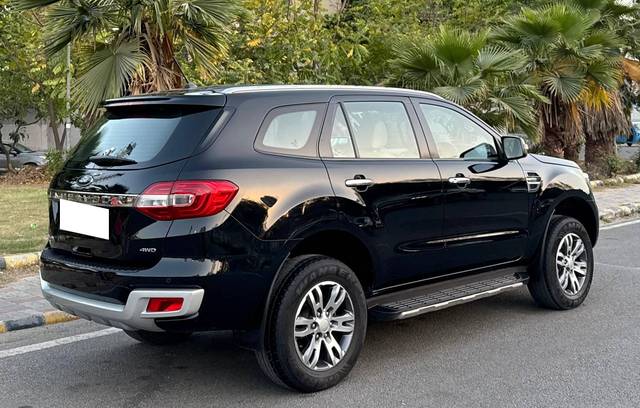 https://images10.gaadi.com/usedcar_image/4509613/original/processed_a0e268fd7c46eb2f85ade75dfa533d32.jpeg?imwidth=6402