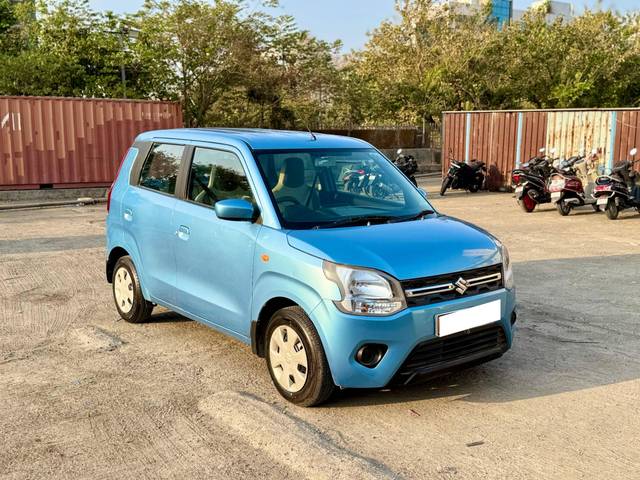 https://images10.gaadi.com/usedcar_image/4509618/original/processed_1c96779a2b17fc561cd969d70e104ff0.jpg?imwidth=6400