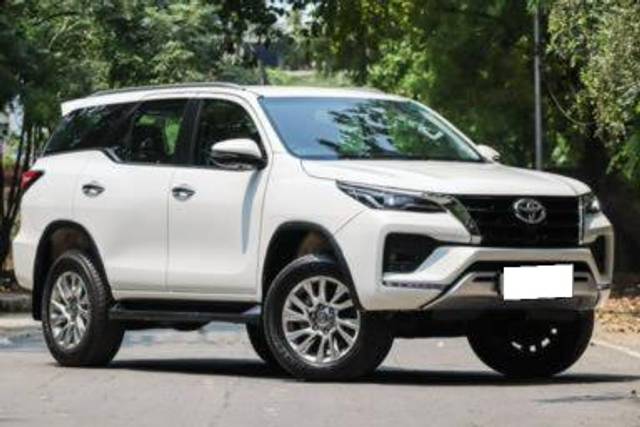 https://images10.gaadi.com/usedcar_image/4509619/original/processed_6a61dbf274e5b401ac442f13a916f309.jpg?imwidth=6400