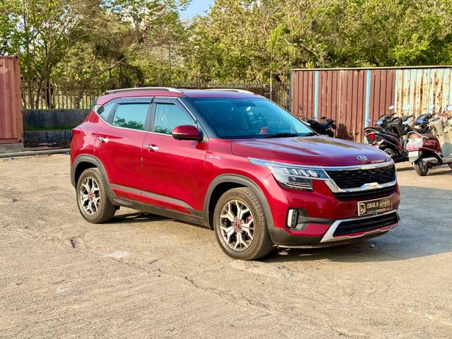 https://images10.gaadi.com/usedcar_image/4509621/original/processed_8d1df14e30dfbe6fbe5670f693c2bb10.jpg?imwidth=6400