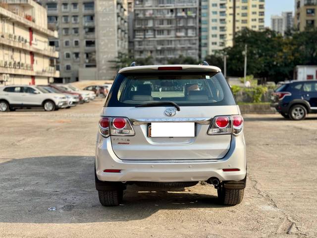 https://images10.gaadi.com/usedcar_image/4509624/original/processed_14fb2a278a725c4fa15861911412ddc7.jpg?imwidth=6402
