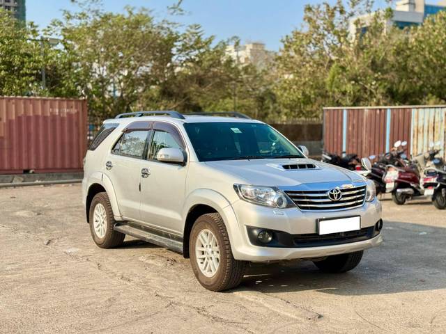 https://images10.gaadi.com/usedcar_image/4509624/original/processed_b46eb038c02cf96d572b518f84fe5a34.jpg?imwidth=6400
