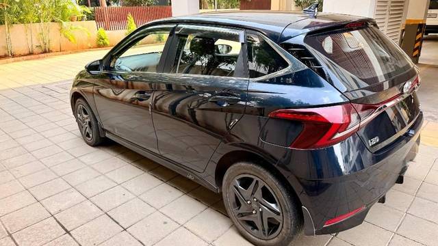 https://images10.gaadi.com/usedcar_image/4509653/original/processed_baa7a481-aafd-4e97-9b90-430c089ecde6.jpeg?imwidth=6402