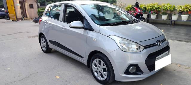 https://images10.gaadi.com/usedcar_image/4509669/original/processed_b3888a3f07c155025b72088fe16fb1f2.jpg?imwidth=6400