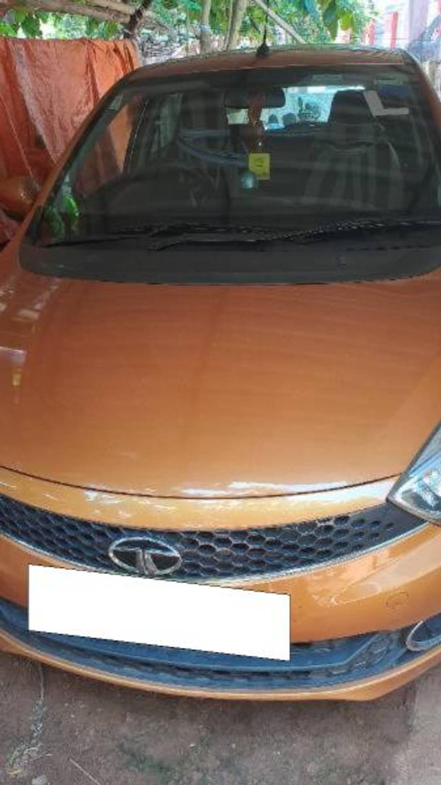 https://images10.gaadi.com/usedcar_image/4509679/original/processed_5922e656-1d4b-4c72-a96b-d30552a69046.jpeg?imwidth=6400