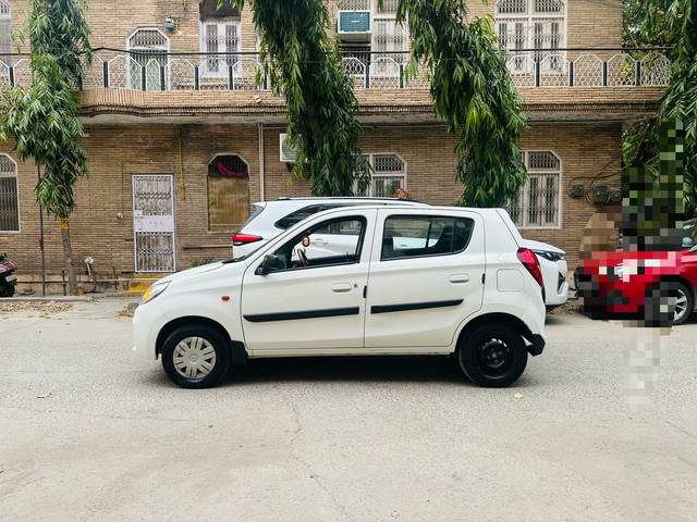 https://images10.gaadi.com/usedcar_image/4509682/original/248902077056c06dd57ee30fd548836f.jpg?imwidth=6402