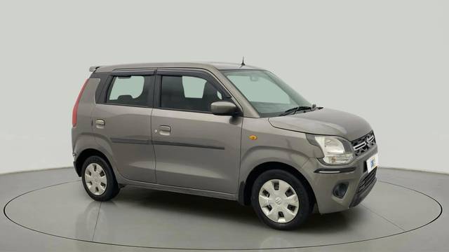 https://images10.gaadi.com/usedcar_image/4509796/original/2e8ef732ff19d7cfe9207f2109aaef83.jpg?imwidth=6400