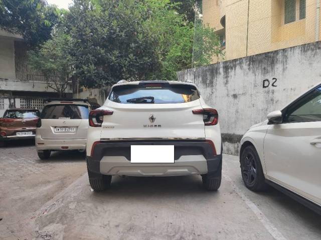 https://images10.gaadi.com/usedcar_image/4509814/original/processed_ce6f1af2-2897-40a7-b6da-d56899b05d3f.jpg?imwidth=6401