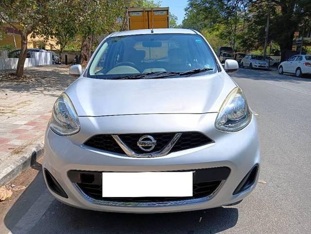 https://images10.gaadi.com/usedcar_image/4509837/original/processed_22b7b382-c14c-44c4-a32e-fb5472b4f51f.jpg?imwidth=6400