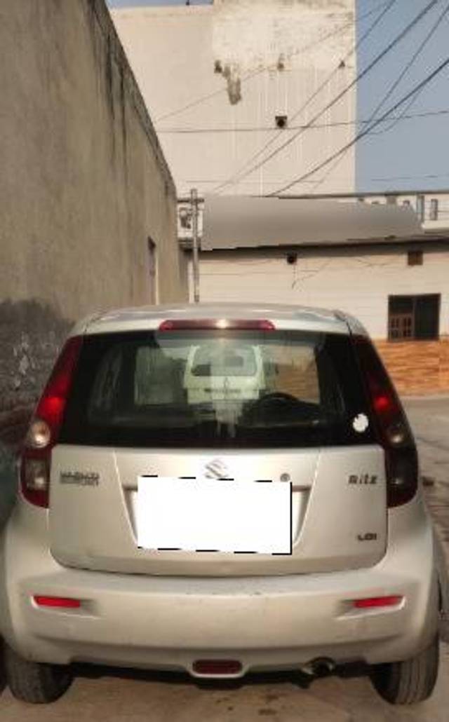 https://images10.gaadi.com/usedcar_image/4509844/original/processed_e133bc30-a697-4177-8439-4cbb30b2c3e8.jpg?imwidth=6401