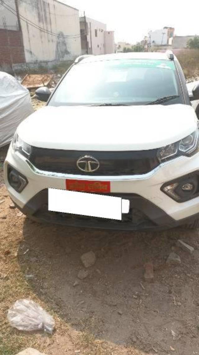 https://images10.gaadi.com/usedcar_image/4509866/original/processed_cd68abcb-51d3-442a-8d8e-60efa4441327.jpg?imwidth=6400