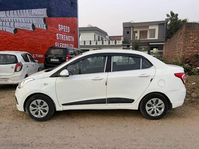 https://images10.gaadi.com/usedcar_image/4509867/original/processed_230db4ee-9b3b-4348-bd2b-82aafcc8b9fa.jpg?imwidth=6402
