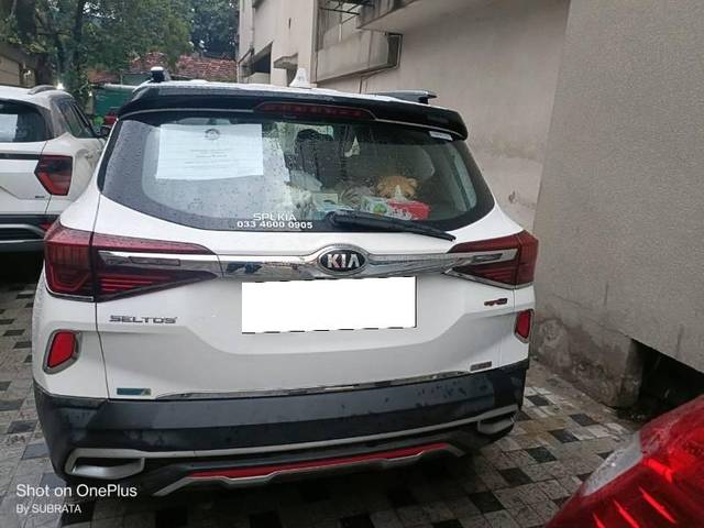 https://images10.gaadi.com/usedcar_image/4509869/original/processed_13eb08ab-b740-4888-999b-f1331e681cbb.jpeg?imwidth=6402