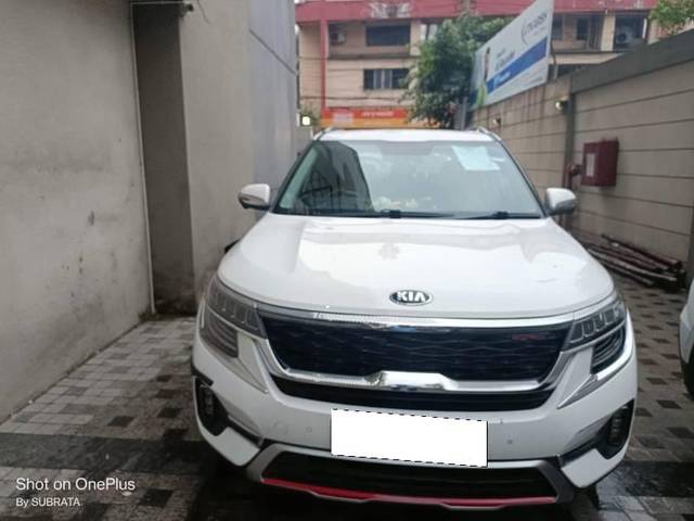 https://images10.gaadi.com/usedcar_image/4509869/original/processed_cf6808a7-18d0-4c53-9b12-052db6ab0aed.jpeg?imwidth=6400