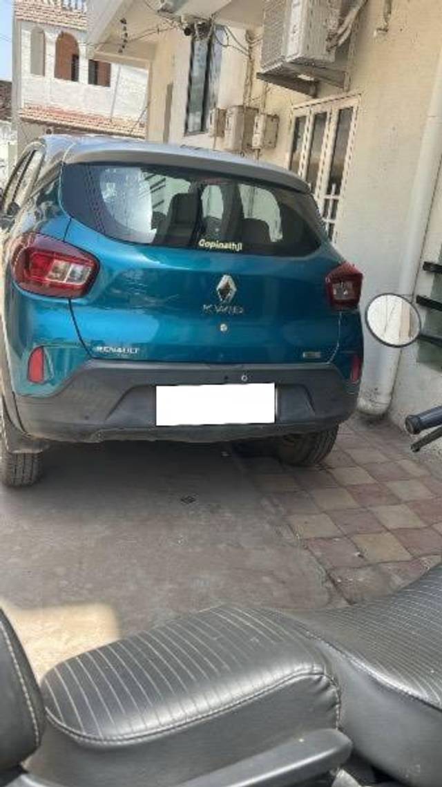 https://images10.gaadi.com/usedcar_image/4509876/original/processed_04ca0556-7623-4d94-a498-9dcc3b931eef.jpeg?imwidth=6401