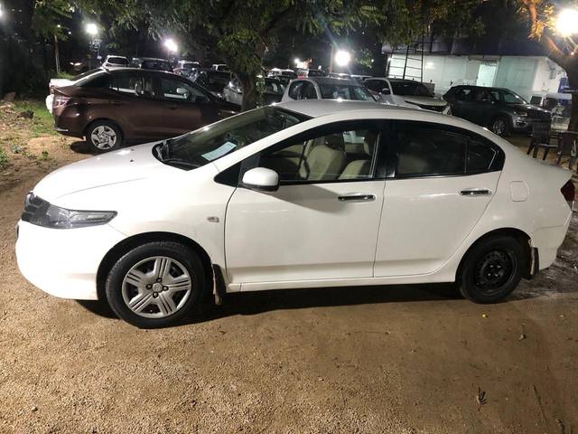 https://images10.gaadi.com/usedcar_image/4509895/original/663365a1-391c-4746-ab56-78f9a03d6d1d.jpg?imwidth=6401