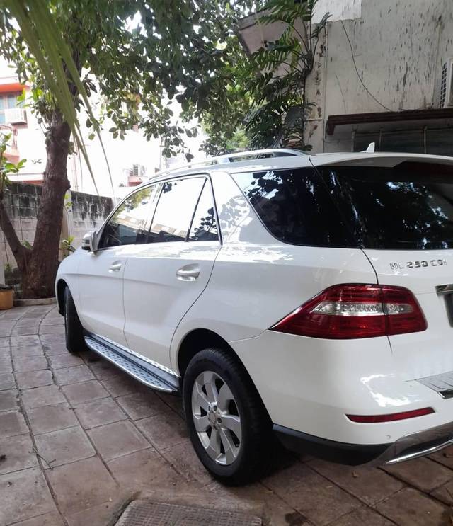 https://images10.gaadi.com/usedcar_image/4509904/original/processed_7dcb1582028be14afdcd0d20496958a7.jpeg?imwidth=6402