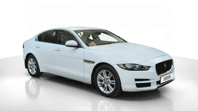 https://images10.gaadi.com/usedcar_image/4509909/original/eeeeefefd41913e00bdc34dcb965ba07.png?imwidth=6400