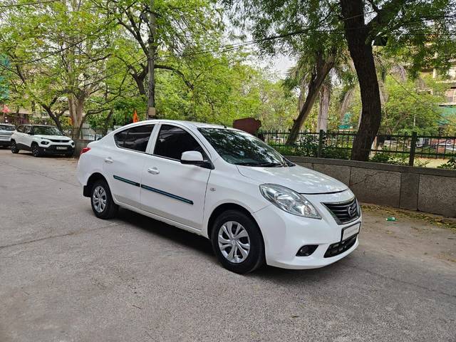 https://images10.gaadi.com/usedcar_image/4509912/original/702ef11f3a56d4e75d16efe0cba0d650.jpg?imwidth=6400
