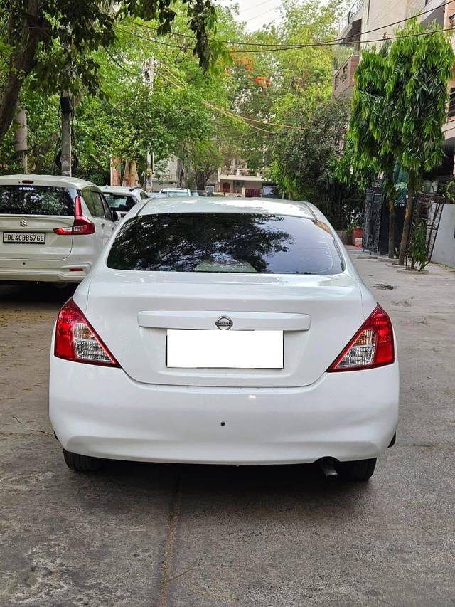 https://images10.gaadi.com/usedcar_image/4509912/original/processed_f0019167a0fe1471a7da0e524894dff4.jpg?imwidth=6401