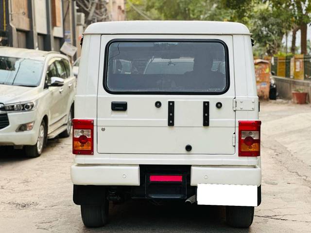 https://images10.gaadi.com/usedcar_image/4509915/original/processed_a1cb2a29d5794b7a472feb0c5a02d3ec.jpg?imwidth=6401