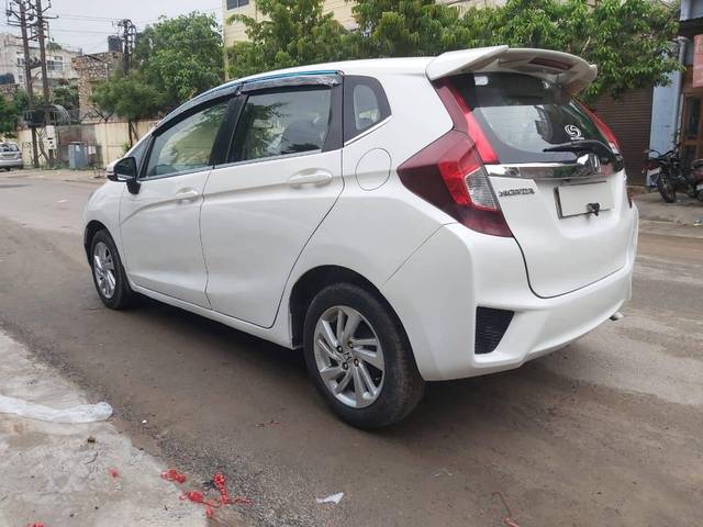 https://images10.gaadi.com/usedcar_image/4509917/original/processed_428e44de912555b38a0538ff18c7d04e.jpg?imwidth=6402
