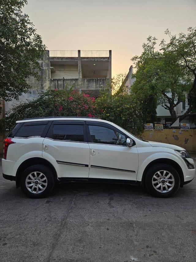 https://images10.gaadi.com/usedcar_image/4509923/original/processed_d97418302017f6a32f83114a1202dcc8.jpg?imwidth=6401