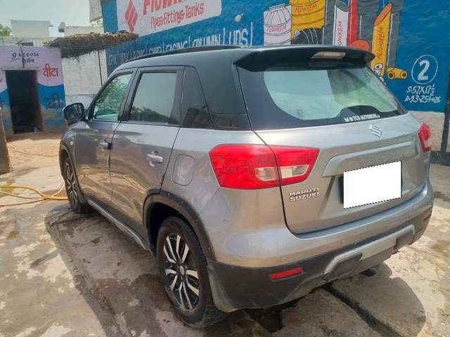 https://images10.gaadi.com/usedcar_image/4509929/original/processed_0a7dde6e-f8d7-43e4-96f6-5a579ebd5d61.jpeg?imwidth=6402