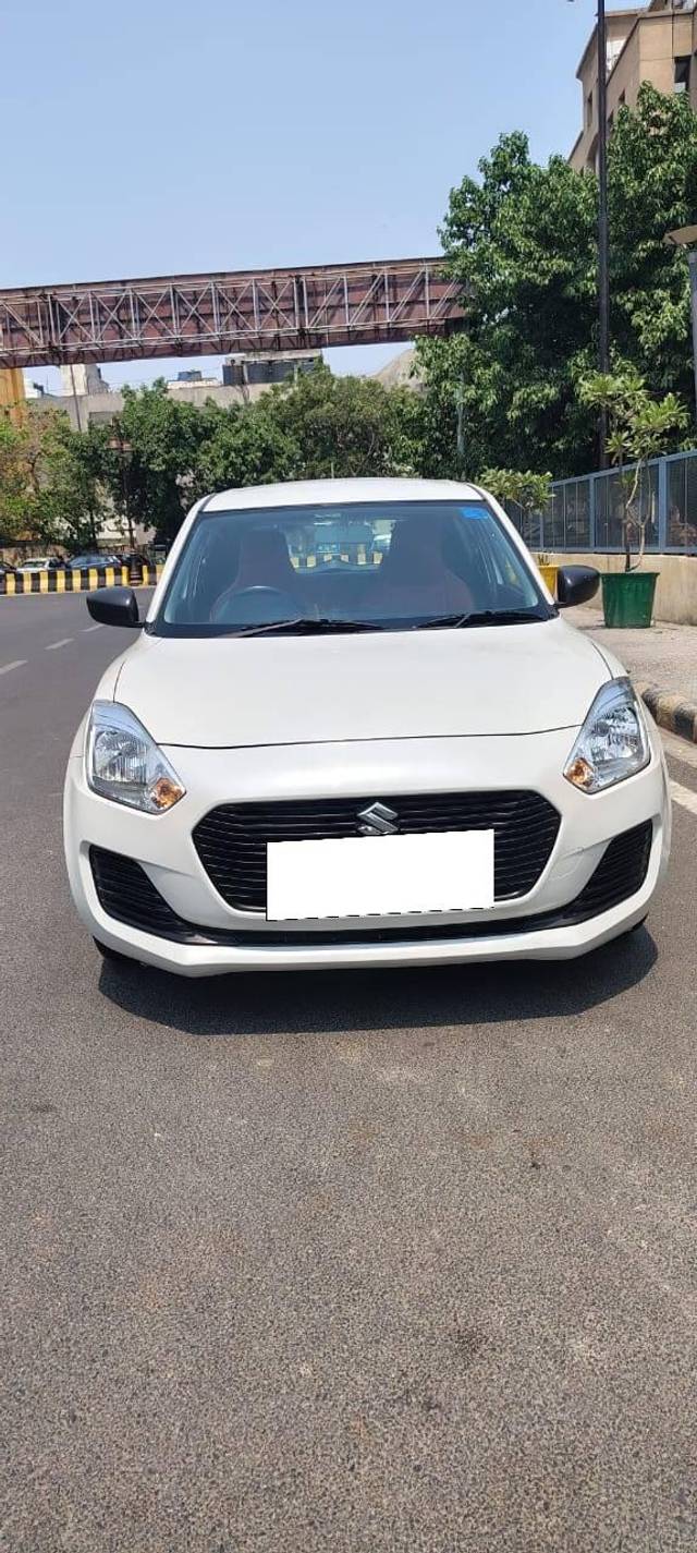 https://images10.gaadi.com/usedcar_image/4509930/original/processed_726b2feb1ec0635339e2b58f88734da3.jpg?imwidth=6400