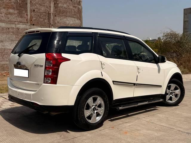 https://images10.gaadi.com/usedcar_image/4509941/original/processed_246de0afb673ea1c3ac046df1f1b30eb.jpg?imwidth=6402