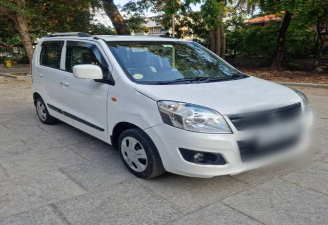 https://images10.gaadi.com/usedcar_image/4509960/original/6f84145e-d90d-4f28-832c-e14c8541ec5c.?imwidth=6400
