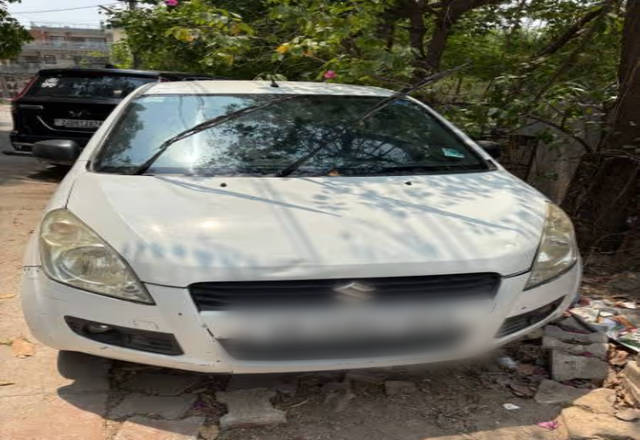 https://images10.gaadi.com/usedcar_image/4509977/original/27c953c2-3906-4c26-8f5a-66e2e7fba25e.?imwidth=6400