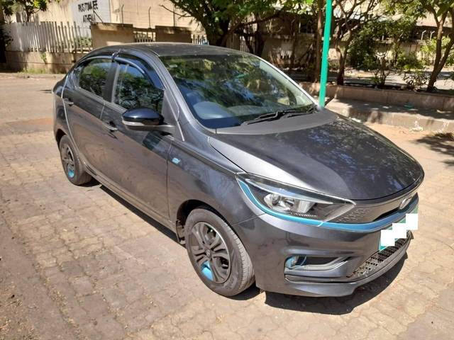 https://images10.gaadi.com/usedcar_image/4510003/original/processed_6a1d19fa96f6120440209ae743bca990.jpeg?imwidth=6400