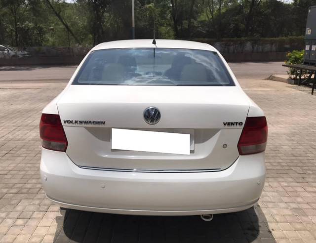 https://images10.gaadi.com/usedcar_image/4510009/original/processed_c802f8510d89eee310dfb36db3cdac22.jpg?imwidth=6402
