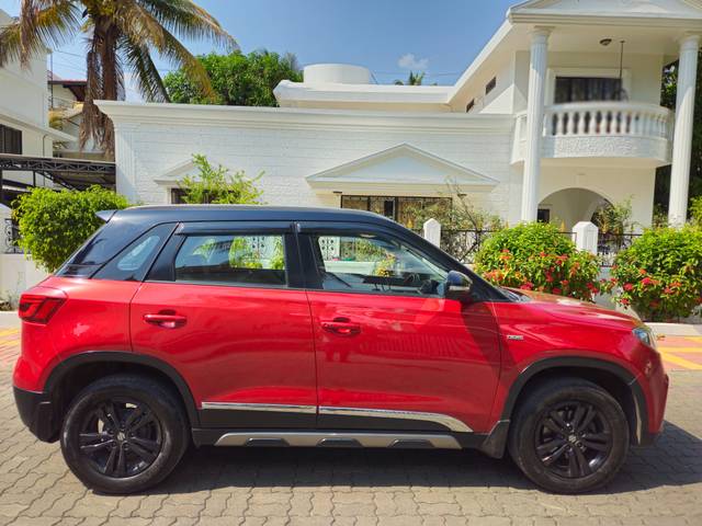 https://images10.gaadi.com/usedcar_image/4510018/original/processed_313f49eff40c47b9253a7b845b2f5230.jpg?imwidth=6401