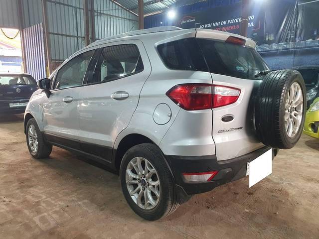 https://images10.gaadi.com/usedcar_image/4510034/original/processed_a0801c6810cde1cbf1bb5d36ea59ca4d.jpg?imwidth=6402