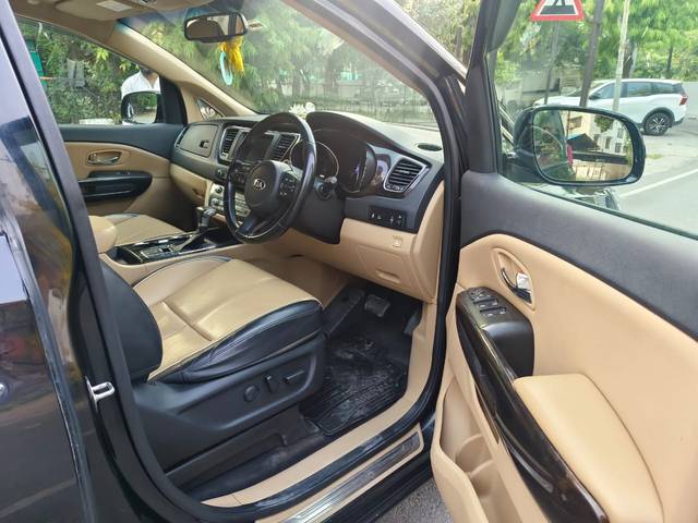 https://images10.gaadi.com/usedcar_image/4510040/original/a946f1e5d6df2a9d8bfca1f2bb64cd71.jpg?imwidth=6402