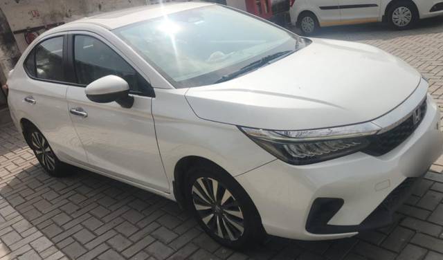 https://images10.gaadi.com/usedcar_image/4510045/original/ab09cb4e1796820fbc423f53cac43dae.jpg?imwidth=6400