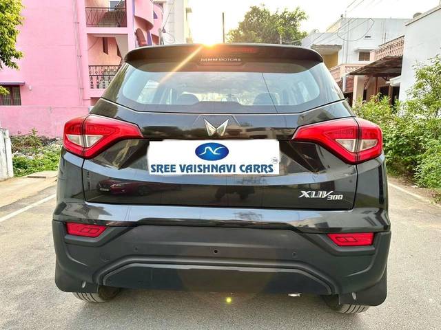 https://images10.gaadi.com/usedcar_image/4510046/original/processed_6b7185bd0d90cd8e51be6ac7ea0707dc.jpeg?imwidth=6401