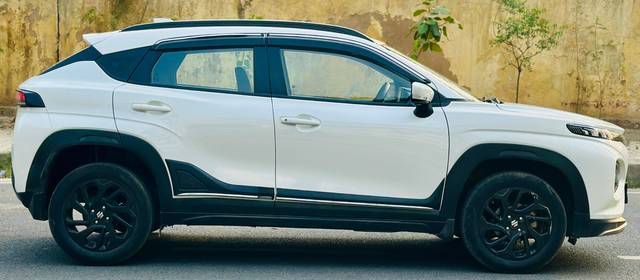https://images10.gaadi.com/usedcar_image/4510051/original/4ad70f7875ee78f0e0b154a4474c1424.jpg?imwidth=6401
