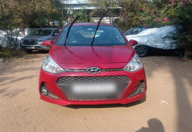 https://images10.gaadi.com/usedcar_image/4510052/original/620fb780-fa45-4734-9b82-18b8b343beef.?imwidth=6400