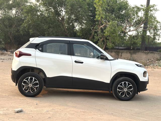 https://images10.gaadi.com/usedcar_image/4510058/original/5015b33d-bfa0-4b13-a5be-0b5a0c0bb2d6.jpg?imwidth=6401