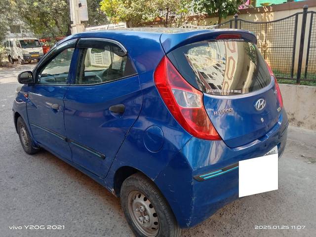 https://images10.gaadi.com/usedcar_image/4510060/original/processed_8faa6410764757c12f4560de9ffd7d8d.jpg?imwidth=6402