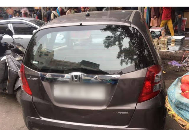 https://images10.gaadi.com/usedcar_image/4510064/original/c03d09c3-a505-4857-af88-19d7478f2281.?imwidth=6402