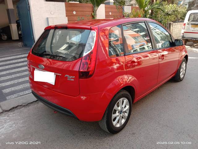 https://images10.gaadi.com/usedcar_image/4510066/original/processed_1b2166363dfd8b4175e9ba4437e343f3.jpg?imwidth=6401
