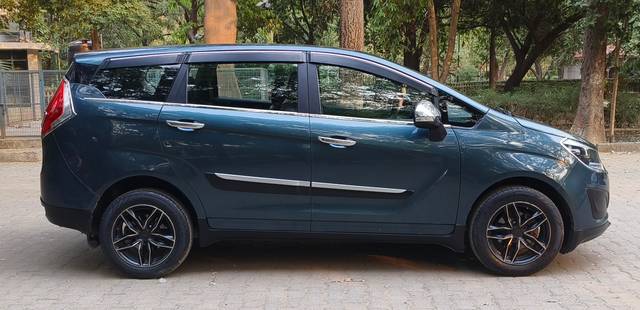 https://images10.gaadi.com/usedcar_image/4510103/original/fdfbbfdfc136df3032e064f901eeed3c.jpg?imwidth=6401