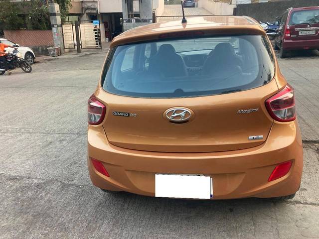 https://images10.gaadi.com/usedcar_image/4510107/original/processed_c940a16c59829a5eb7e47ef4c4d23e16.jpg?imwidth=6402