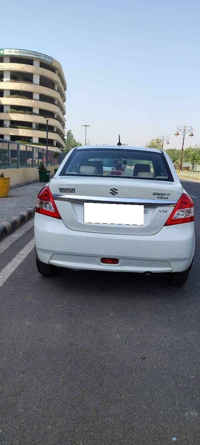 https://images10.gaadi.com/usedcar_image/4510111/original/processed_e6a6716066ebda39fe2b76f6bef499bf.jpg?imwidth=6402