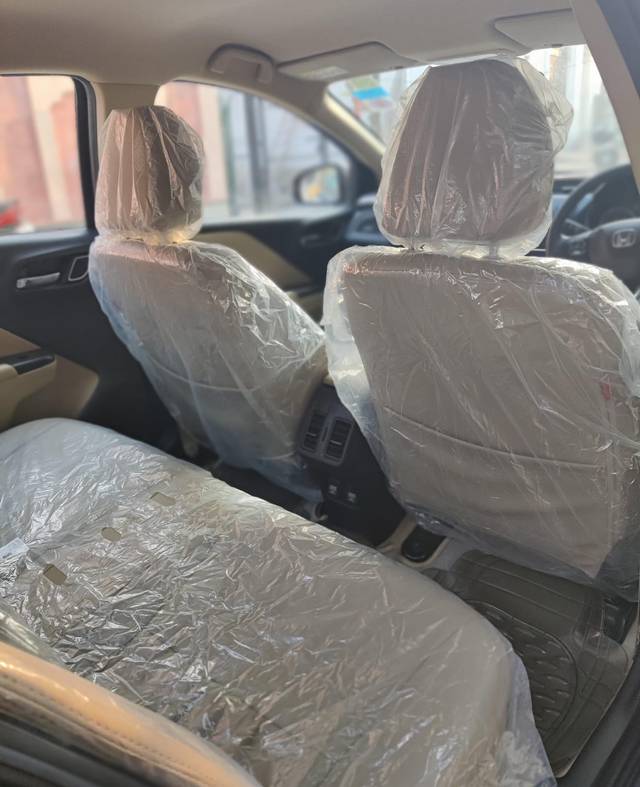 https://images10.gaadi.com/usedcar_image/4510132/original/7f57bc0252047d1c38d6434de5ec233f.jpg?imwidth=6401